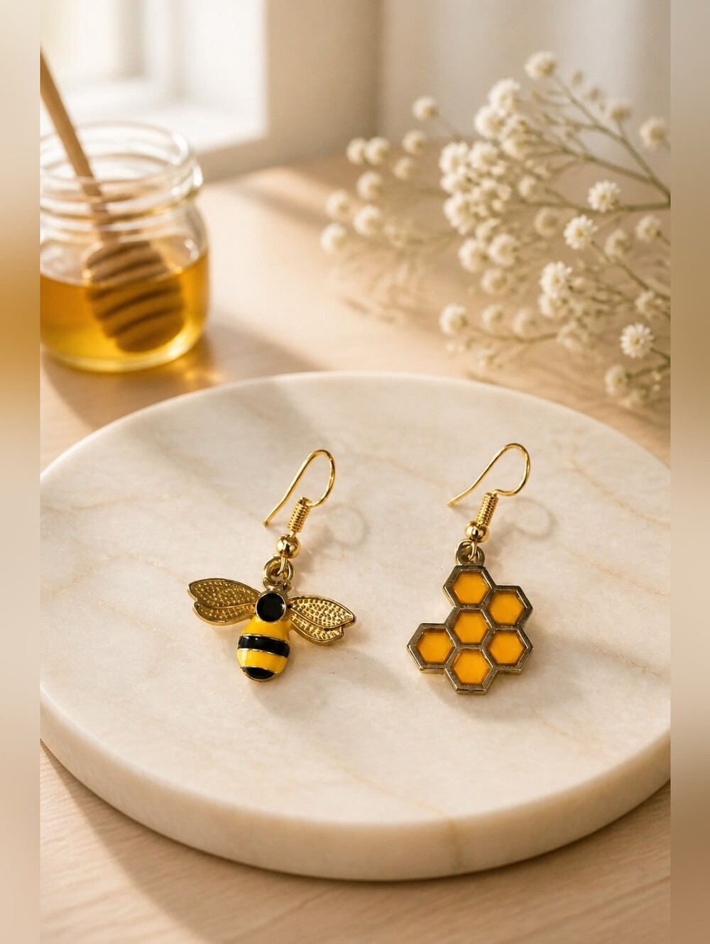 Earrings Honey Bee NIP
